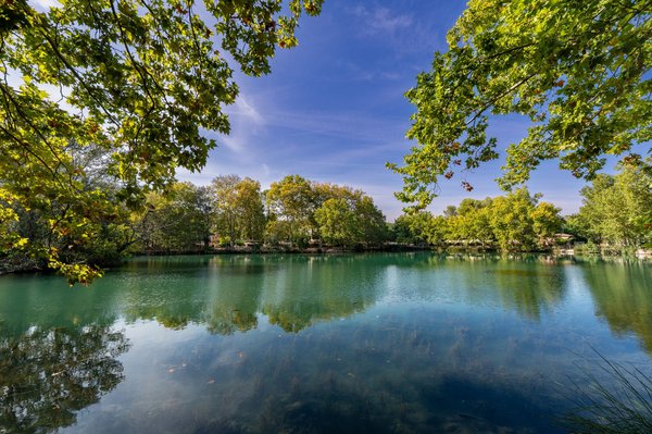 Passer un séjour bien-être dans un camping avec sauna et hammam dans la Drôme